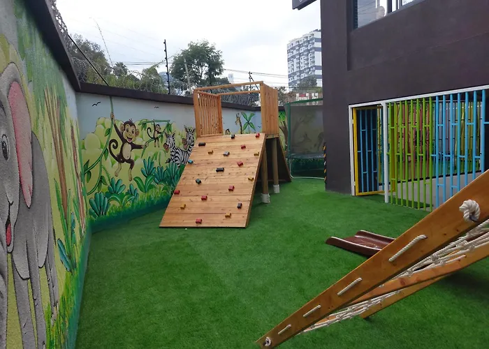 Condo With Rooftop Pool And Gym In Westlands