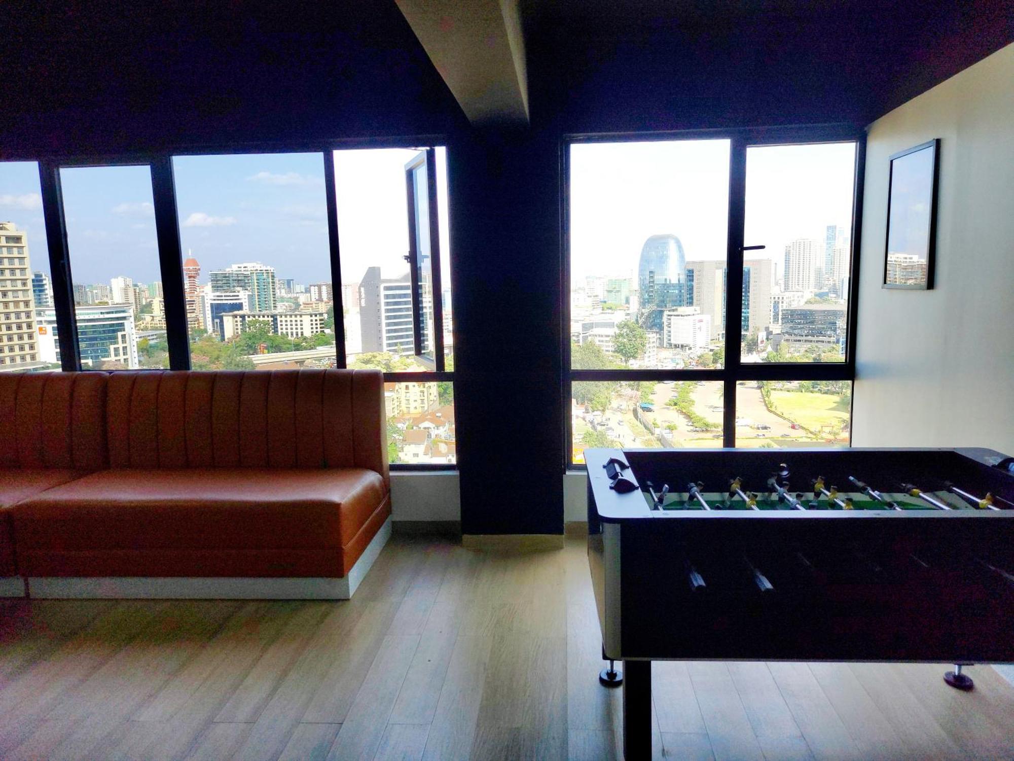 Apartment With Rooftop Pool And Gym In Westlands *