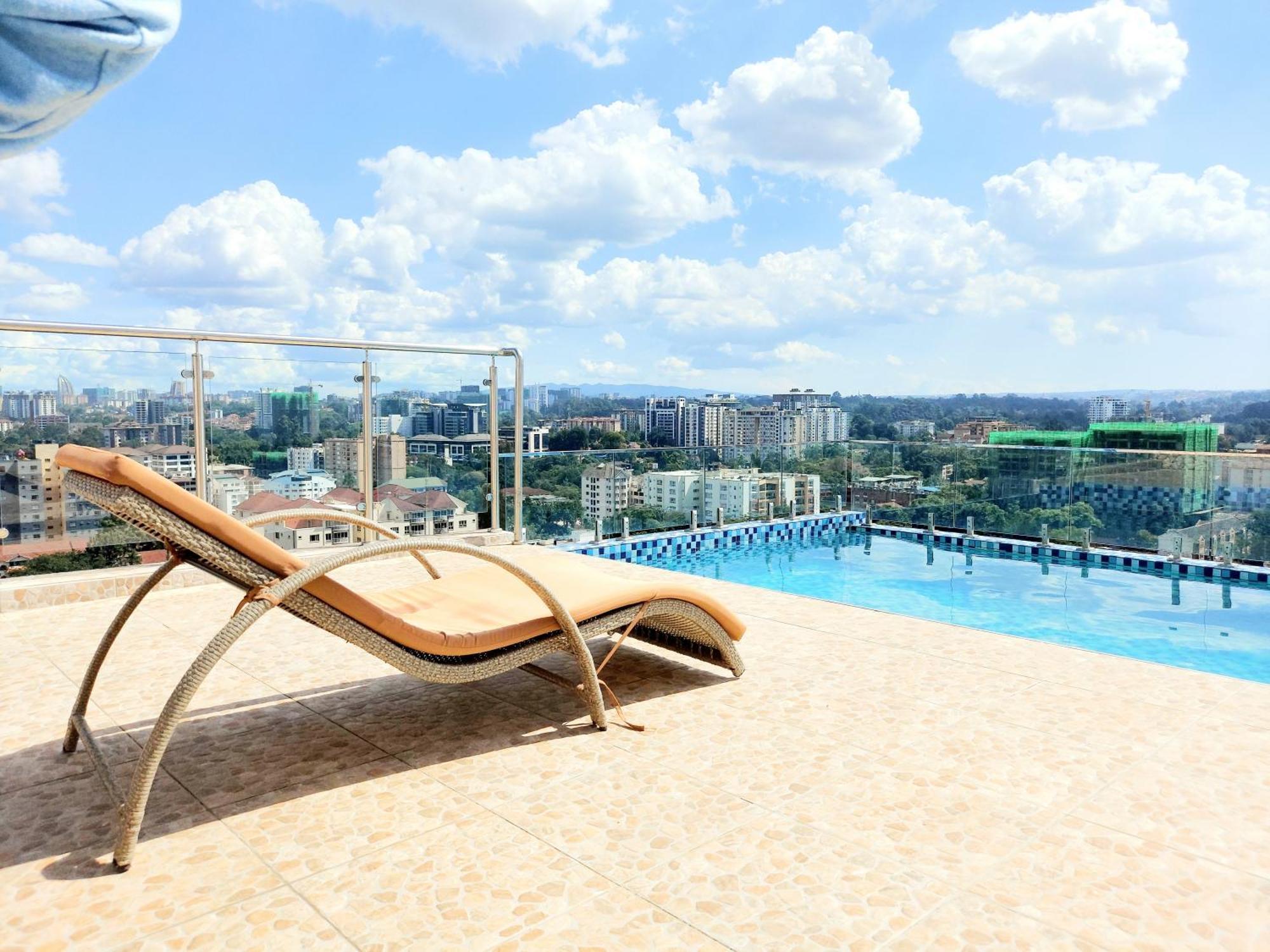 With Rooftop Pool And Gym In Westlands Apartment