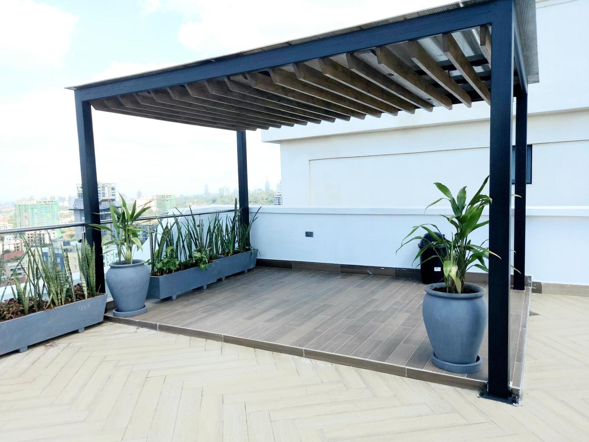 Apartment With Rooftop Pool And Gym In Westlands Nairobi